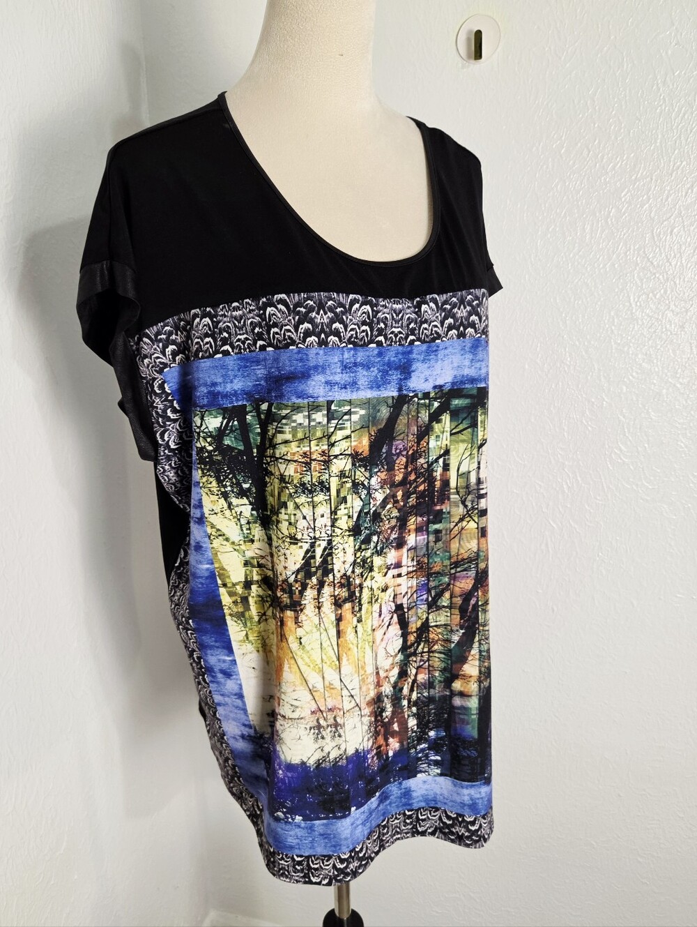 Style & Co. Black Top with Blue & Multicolor Scenic Print on the Front, Size XL - Picture 3 of 8